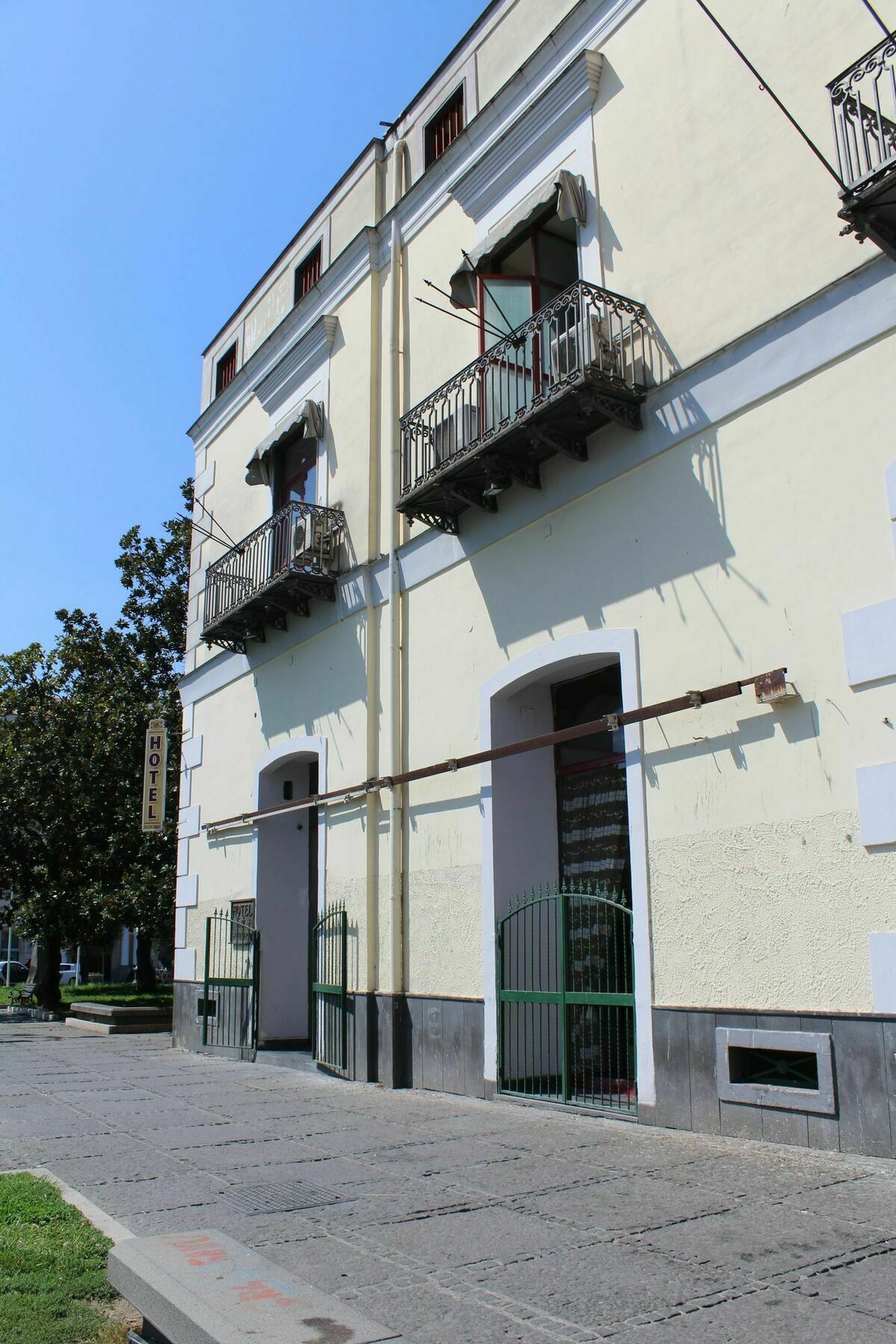 Hotel Il Santuario - Pompei Pompeji Eksteriør billede